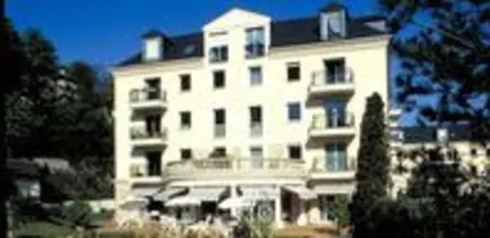 Résidence : Les Templitudes A Versailles