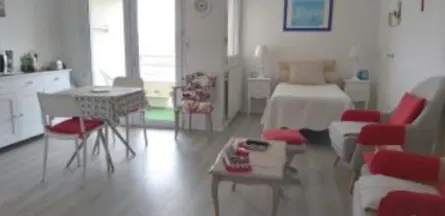 Résidence : Foyer-Logement les Fleurs Salines