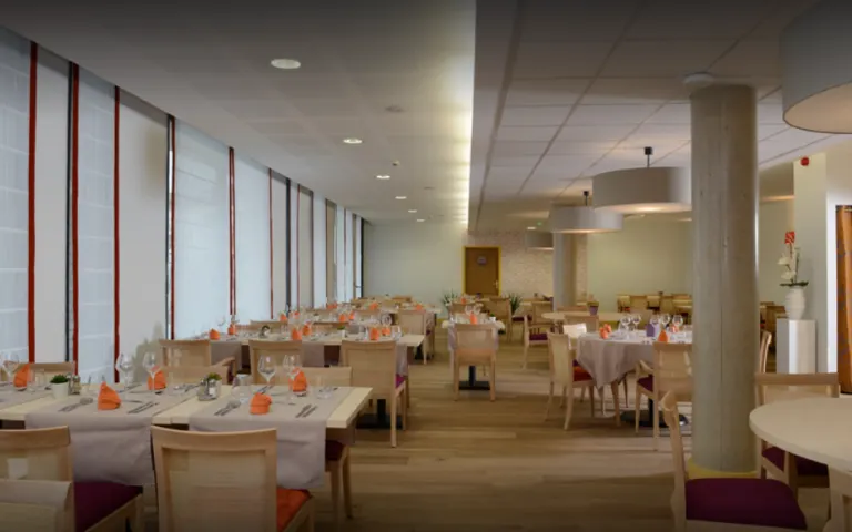 Image Résidence - 3 : L'hermine Blanche