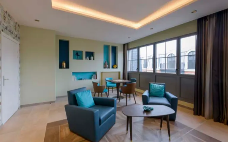 Image Résidence - 1 : Le Voltaire