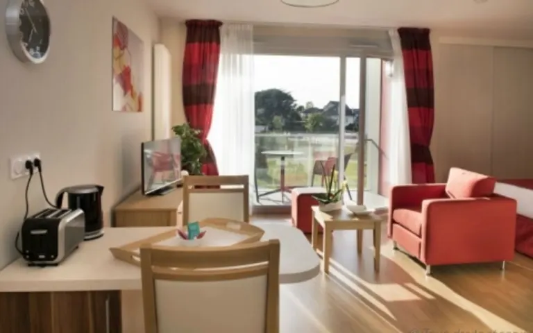 Image Résidence - 4 : Le Palmier du Roi