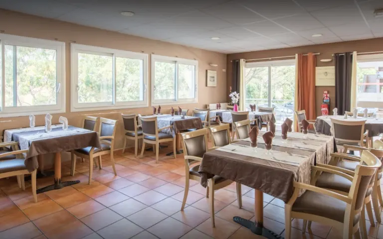 Image Résidence - 1 : Résidence Service Senior les Lauriers Roses