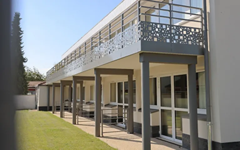 Image Résidence - 1 : Clinalliance Résidence Séniors Voisins-Le-Bretonneux