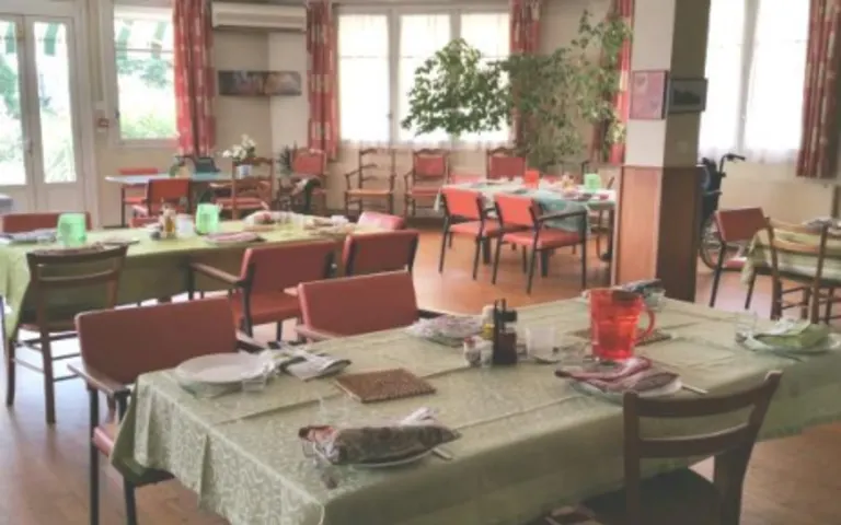 Image Résidence - 3 : EHPAD la Maison de la Pinède