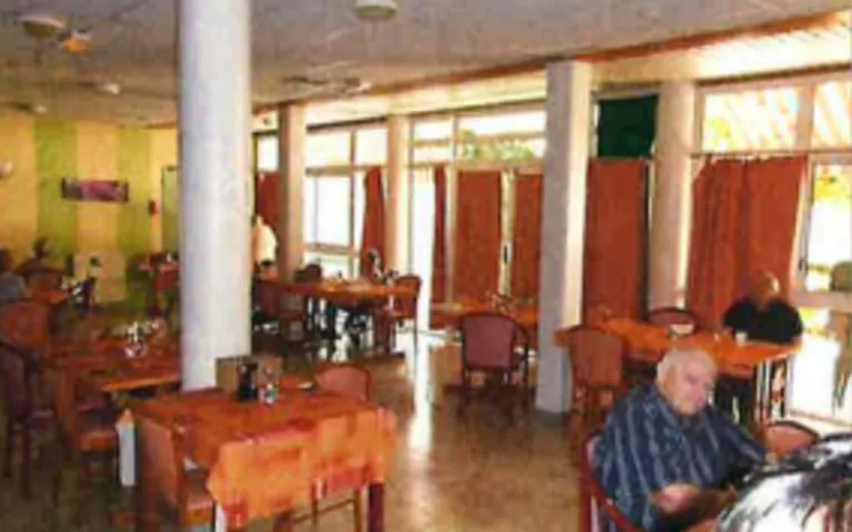 Image Résidence - 2 : EHPAD Enclos Saint-Césaire