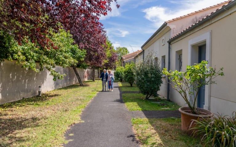 Image Résidence - 1 : Résidence Service Emeraudes - Angouleme