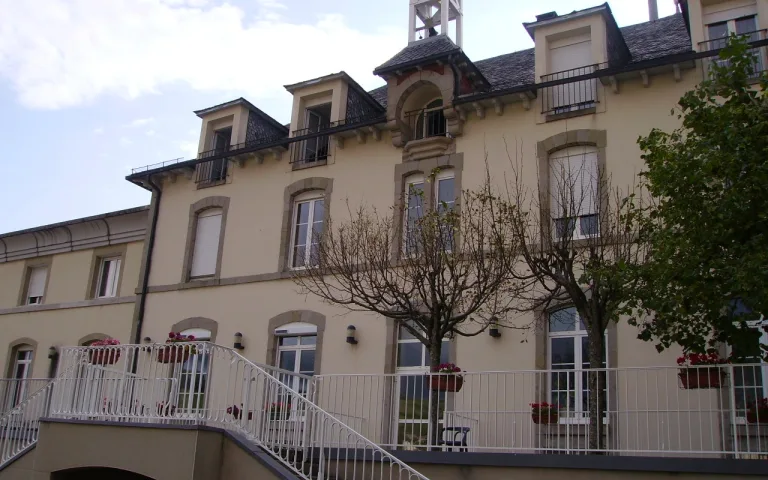 Image Résidence - 1 : EHPAD Villa Sainte-Marie Groupe Cités Cantaliennes de l'Automne