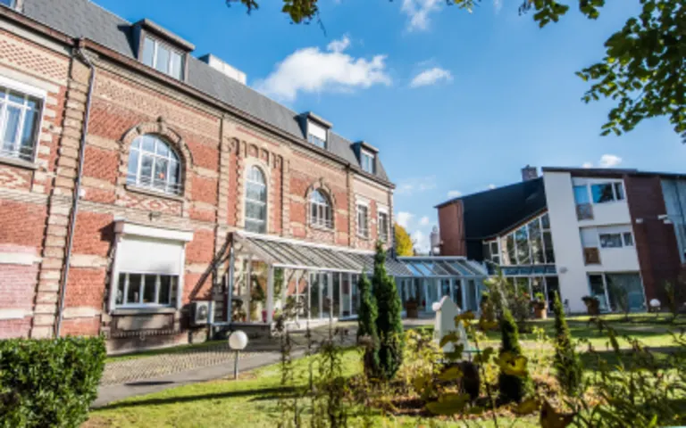 Image Résidence - 1 : Maison Saint-Jean-Marie Vianney