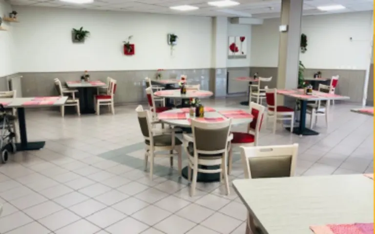 Image Résidence - 2 : EHPAD Résidence Cantazur