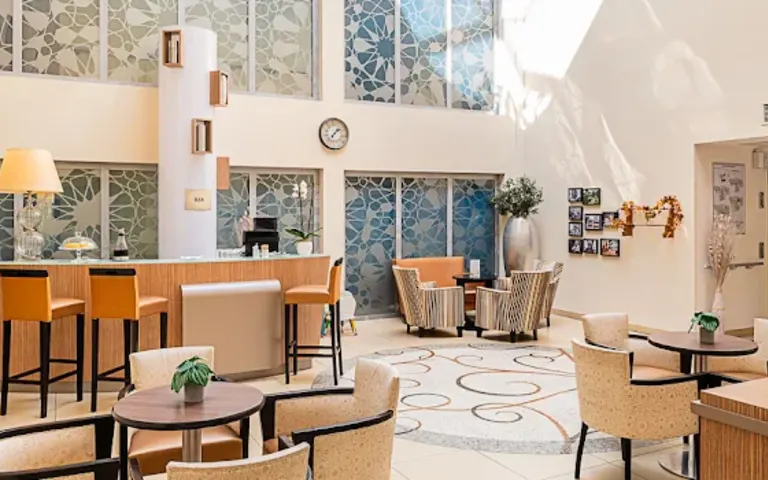 Image Résidence - 3 : Château des Ollieres