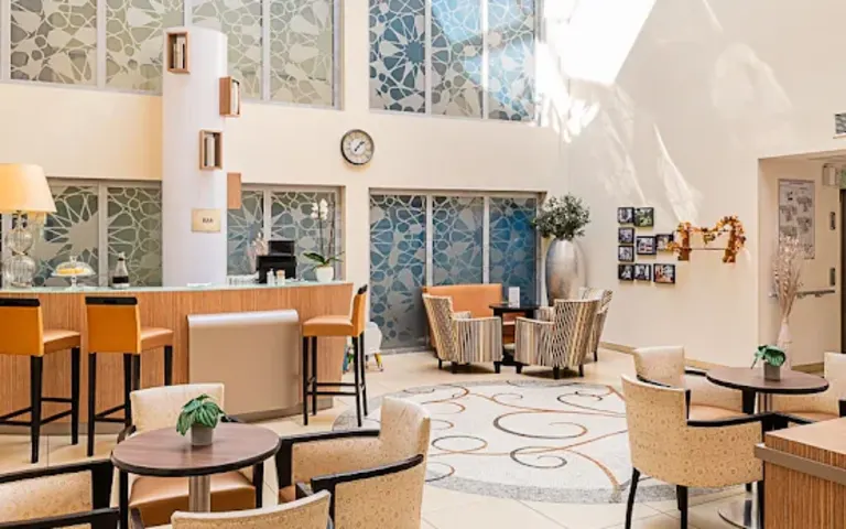 Image Résidence - 3 : Château des Ollieres