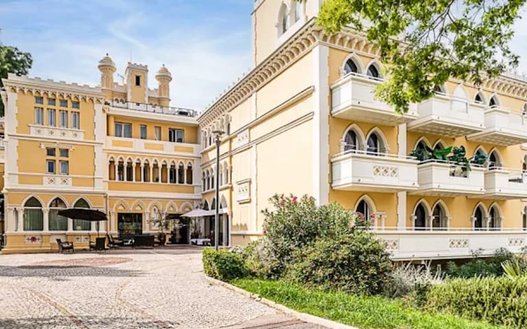 Image Résidence - 1 : Château des Ollieres