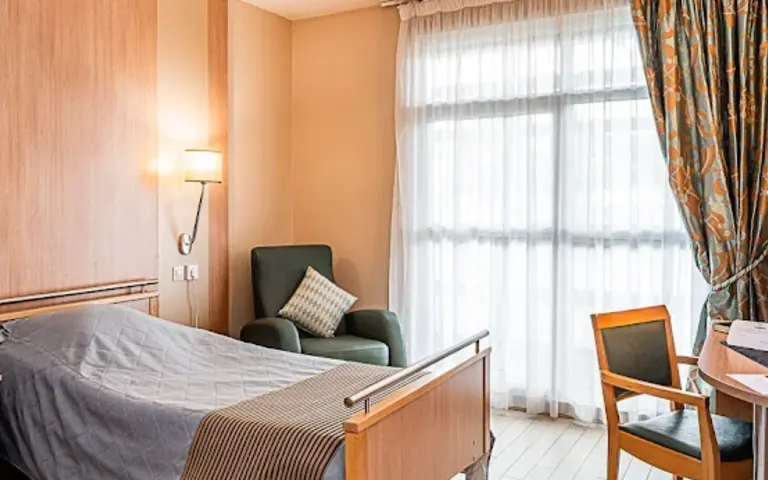 Image Résidence - 1 : Château des Ollieres