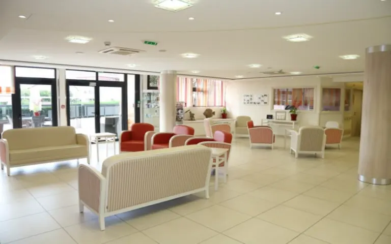 Image Résidence - 2 : Les Oliviers de Saint Laurent