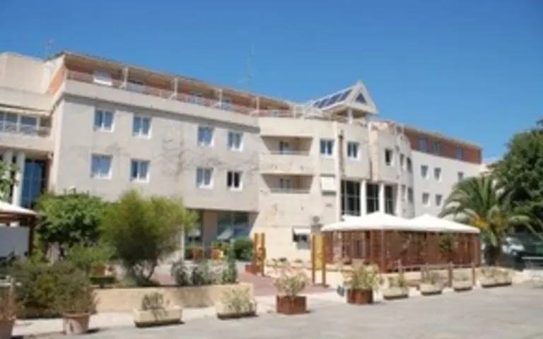 Image Résidence - 1 : Résidence Begum Aga Khan