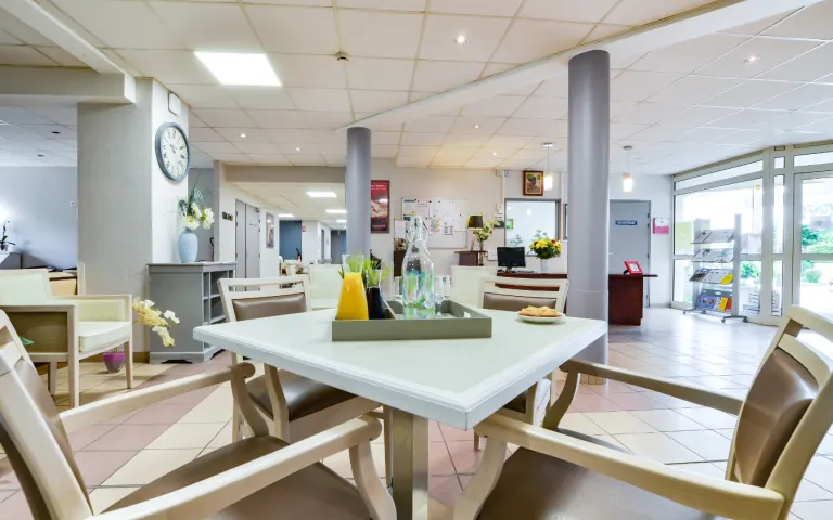 Image Résidence - 4 : La Fontaine Medicis A Vaux Andigny