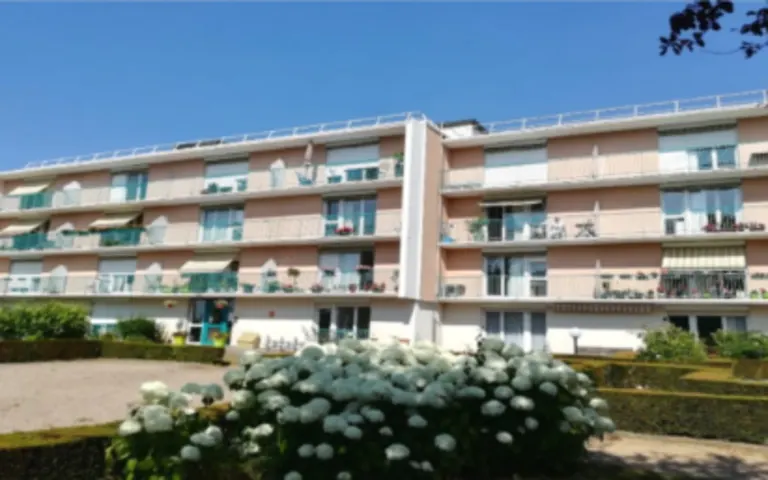 Image Résidence - 1 : Foyer-Logement Résidence des Pérêts