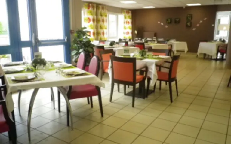 Image Résidence - 1 : EHPAD le Moulin des Prés