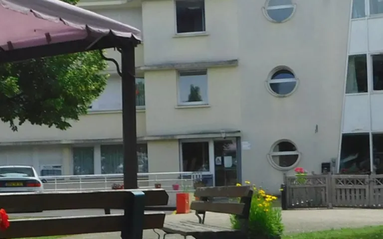 Image Résidence - 1 : EHPAD les Acacias