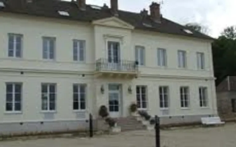 Image Résidence - 2 : EHPAD le Château de Challeau