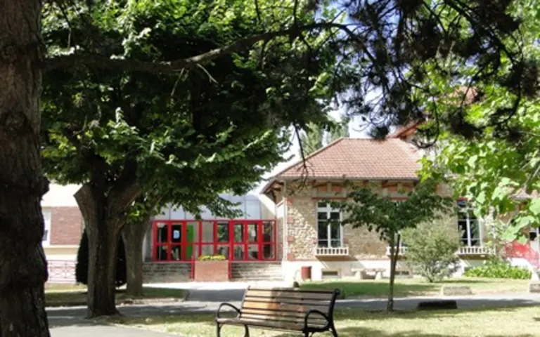 Image Résidence - 1 : EHPAD de l'Hôpital de Brie Comte Robert