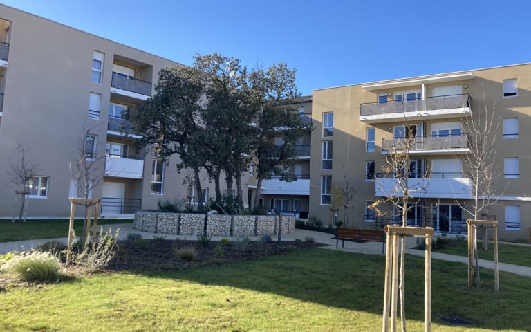 Image Résidence - 3 : Villeneuve-Lès-Avignon -  la Garance