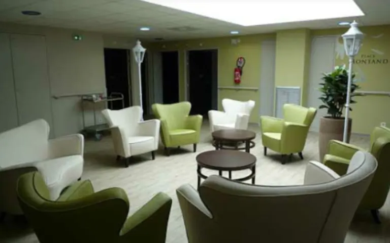 Image Résidence - 4 : EHPAD les Jardins de Provence