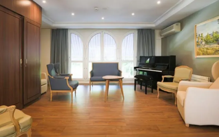 Image Résidence - 1 : La Villa d'Epidaure la Celle St Cloud