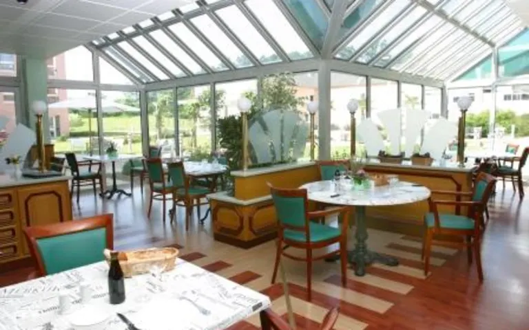 Image Résidence - 2 : EHPAD Centre de Gérontologie Clinique Léopold Bellan