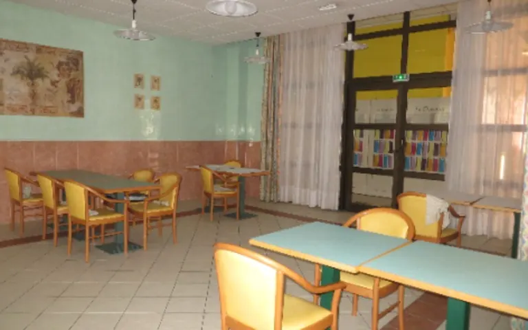 Image Résidence - 2 : EHPAD Résidence Larmeroux