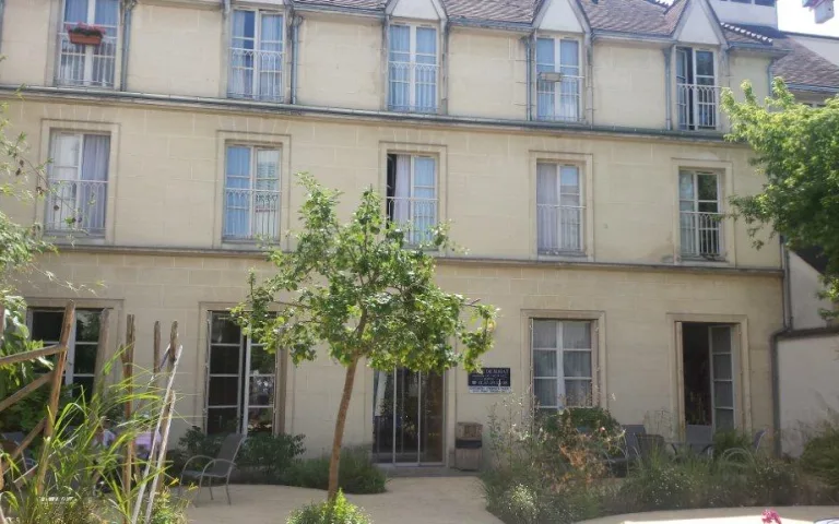 Image Résidence - 2 : EHPAD Villa Emilie de Rodat