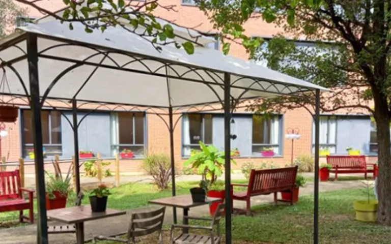 Image Résidence - 1 : La Maison du Laurier Noble