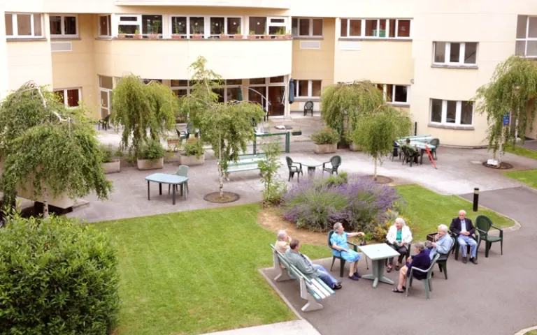 Image Résidence - 1 : EHPAD Résidence les Floralies