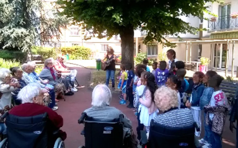 Image Résidence - 2 : EHPAD le Moulin Vert