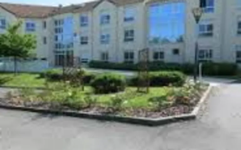 Image Résidence - 3 : Les Jardins du Lac