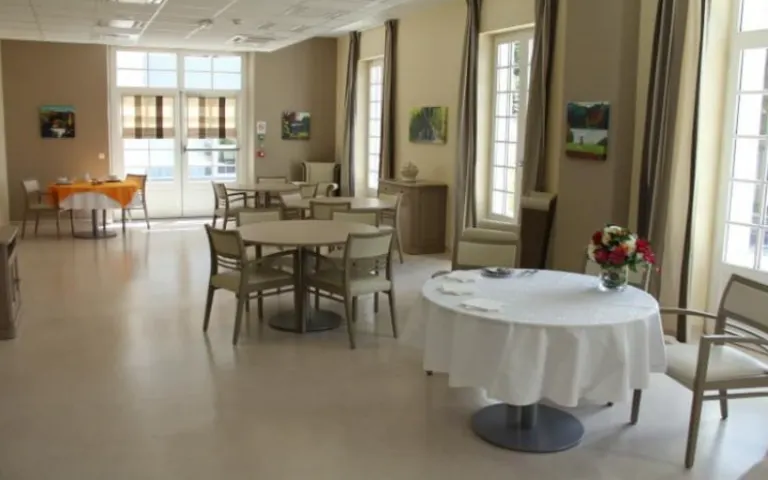 Image Résidence - 1 : Residence Chateau de Champlatreux