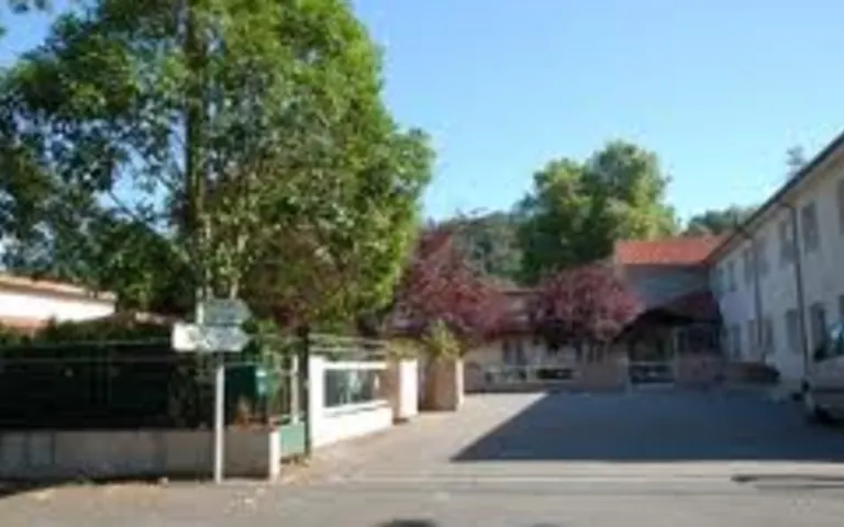 Image Résidence - 3 : EHPAD les Roses