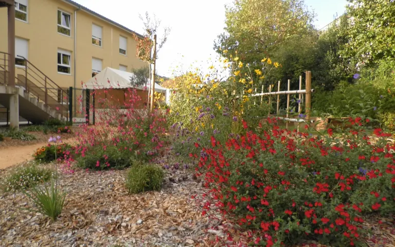 Image Résidence - 1 : EHPAD Résidence Samdo Rochebelle