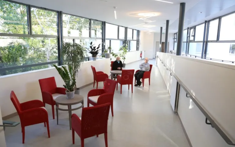 Image Résidence - 2 : Le Menhir