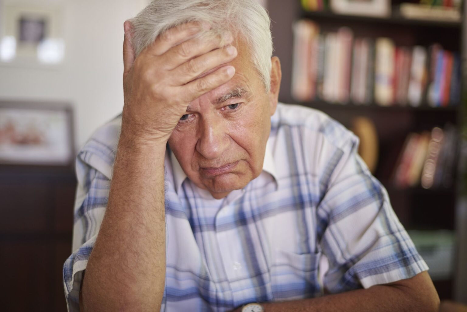 Abus de faiblesse sur senior : que dit le Code Pénal