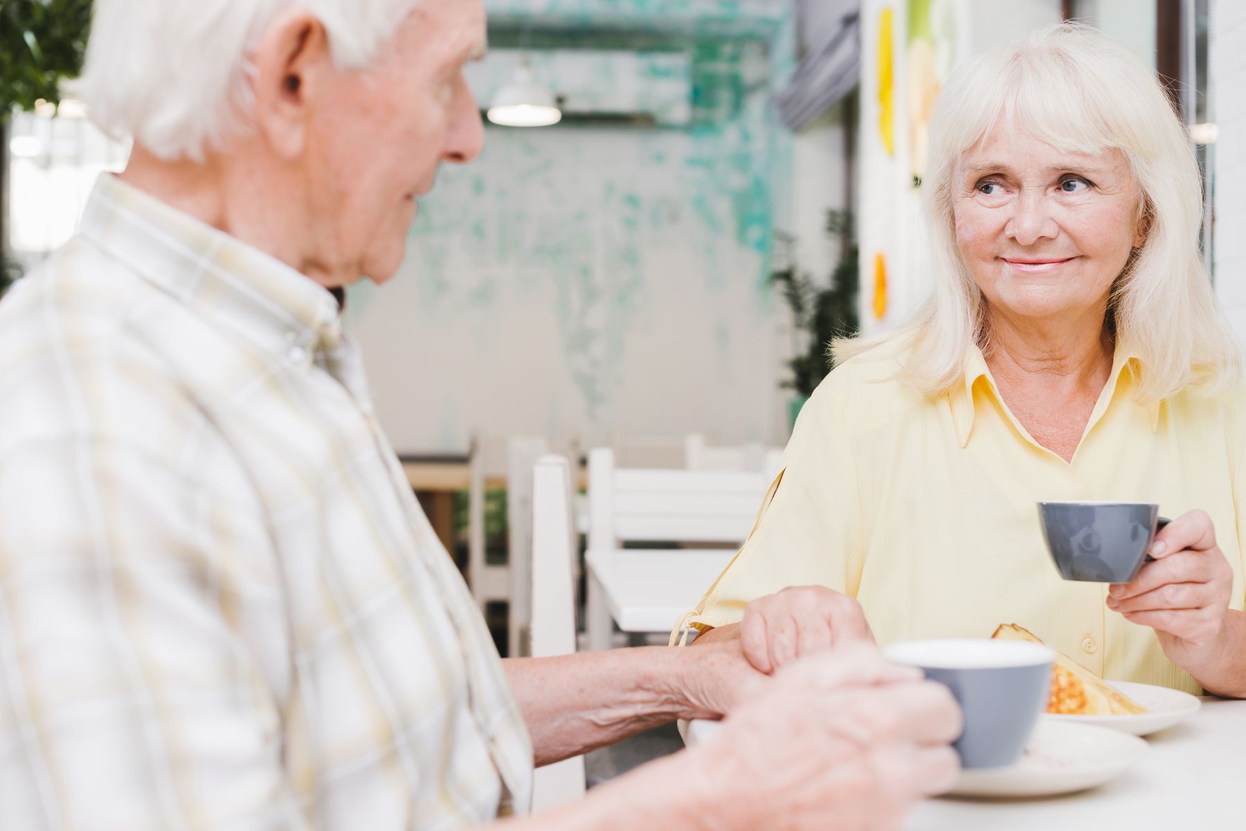 Placement d’une personne âgée en maison de retraite qui décide