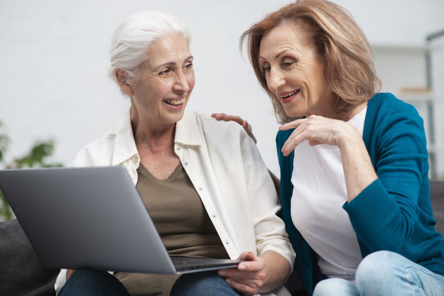 Aide à domicile seniors : services disponibles et démarches