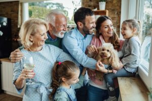 Maisons d’accueil pour personnes âgées une alternative méconnue pour les familles qui hésitent avec l’EHPAD