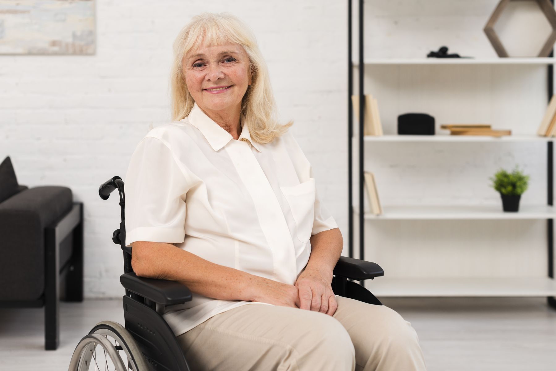 Est-ce qu’une personne âgée handicapée à 80 % a droit à l'APL en maison de retraite