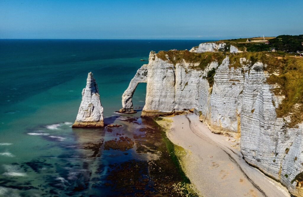 falaises d'étretat en Normandie