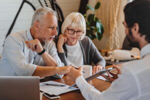 Peut-on expulser un locataire de plus de 80 ans