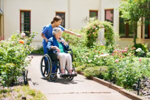 Peut-on mettre une personne âgée en maison de retraite contre sa volonté