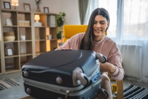 Aidants en vacances : comment organiser la relève à distance ?