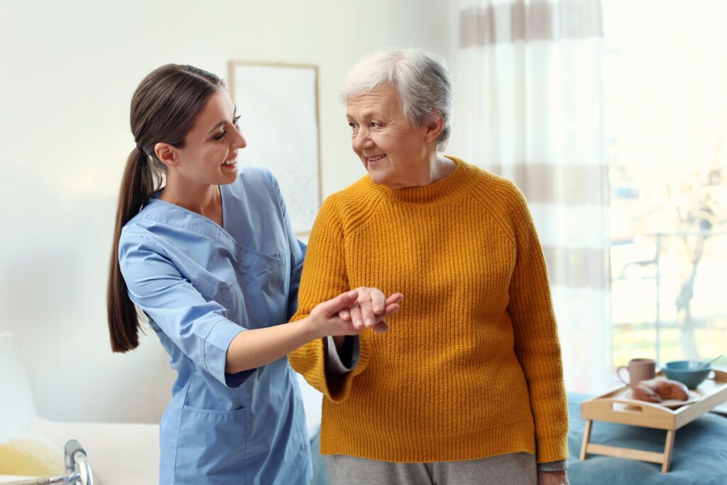 femme senior atteinte d'Alzheimer