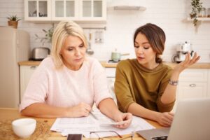 Aidant familial à la retraite pouvez-vous recevoir une compensation pour aider votre parent